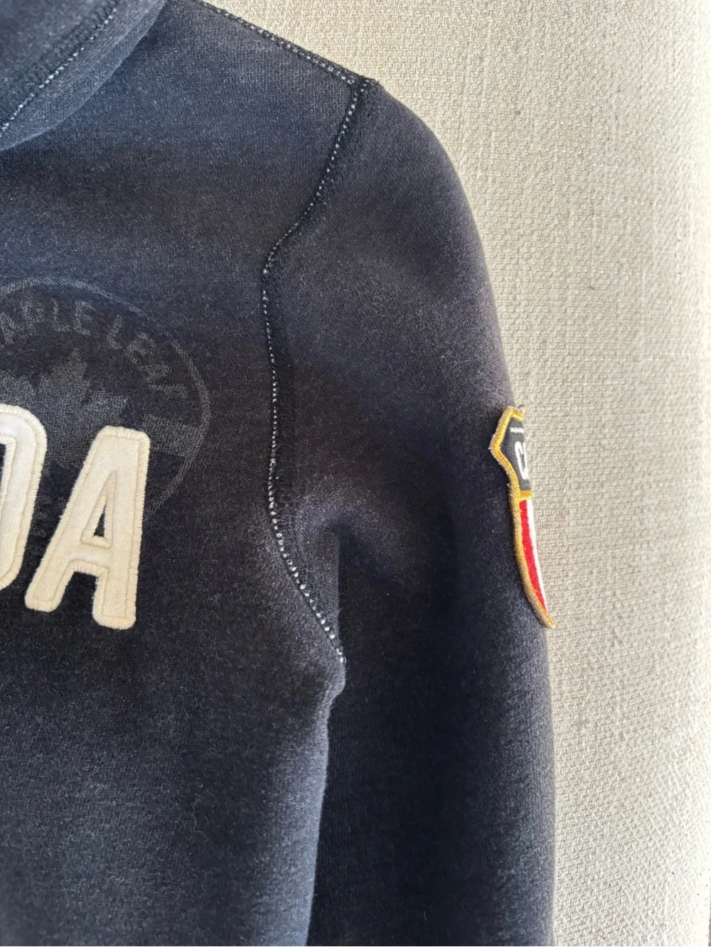 Roots Canada Maple Leaf Forever Zip Hoodie Size Small Unisex - Picture 4 of 15